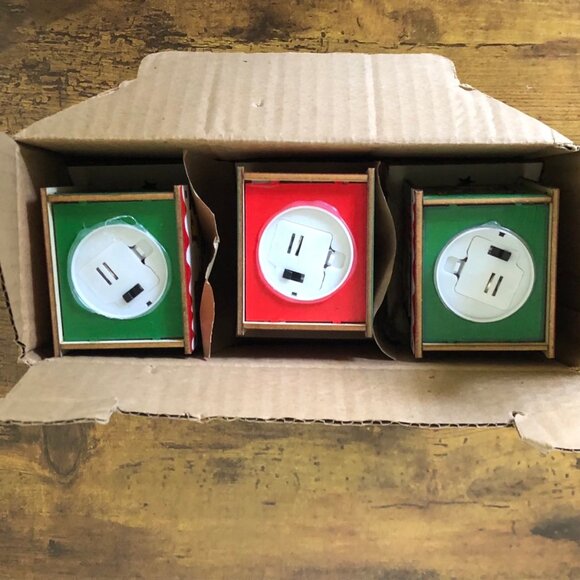 Wood Nativity Lantern Decor LED Candle Set of 3 - Picture 6 of 8